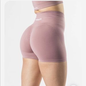 Alphalete amplify shorts